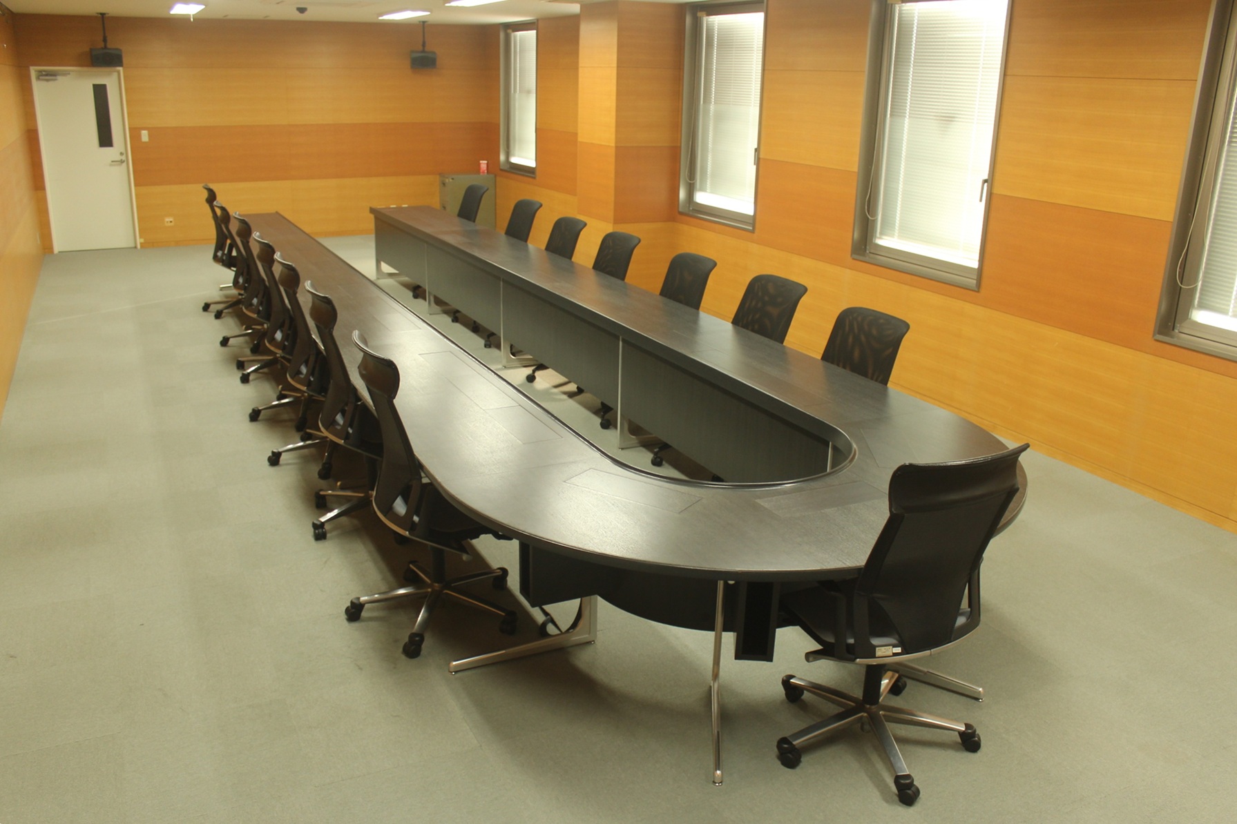 3F/会議室1（IT会議室）